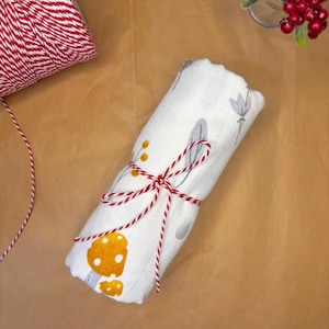 Mushroom baby blanket, muslin fabric, double gauze swaddle, muslin baby, 100% natural cotton, organic blanket, ecofriendly, baby shower gift