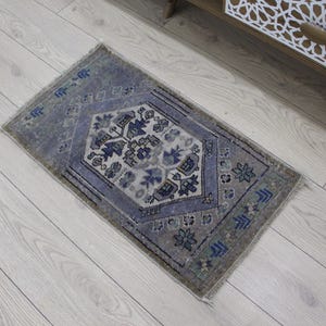 2x3 Antique small rug,2x3 Turkish Mat Rug, Small Rugs, Vintage rug, Mini Oushak Rug, 2x3 Doormat Rug, Tiny Carpet, &#39;&#39;1.9 x 2.10&#39; ft Mat Rug