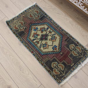 2x3 Antique small rug,2x3 Turkish Mat Rug, Small Rugs, Vintage rug, Mini Oushak Rug, 2x3 Doormat Rug, Tiny Carpet, &#39;&#39;1.7 x 3.2&#39; ft Mat Rug