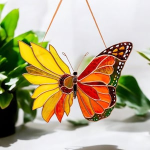 Monarch butterfly stained glass window hangings / Garden flower gift / Sunflower stained glass suncatcher / Butterfly ornament / Yard art