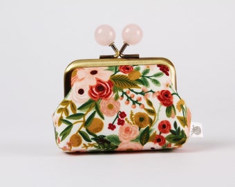 Metal frame coin purse with color bobbles - Garden party petite in rose - Color mum / Rifle paper / Kisslock fabric wallet / red flowers