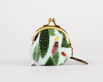 Coin purse keychain - Another adventure forest white - Cute purse / Kiss lock mini purse / Piet and Kees / Snow