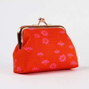 Clasp frame purse - Chamomile in cayenne - Big dad rosegold / Alexia Abegg / Kisslock fabric wallet / orange hot pink flowers