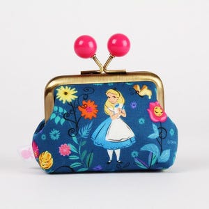 Metal frame coin purse with color bobbles - Alice and the flowers in dark blue - Color mum / Kisslock wallet / Alice in Wonderland Disney