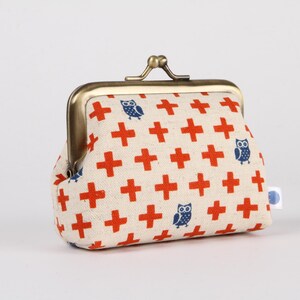 Small metal frame change purse - Add an owl - Big aunty / Japanese fabric / Kisslock fabric wallet