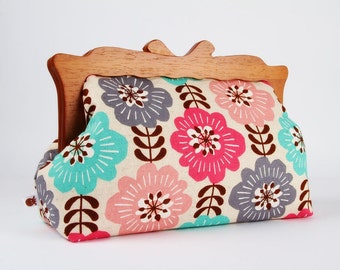 Clutch purse with wooden frame - Big flowers in pink - Home purse / Japanese fabric / peachy pink fuchsia mint green brown grey / retro