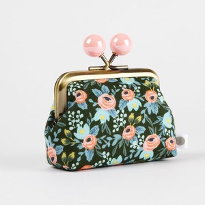 Metal frame coin purse with color bobbles - Rosa hunter - Color mum / Rifle Paper fabric / kiss lock mini wallet / pink blue flowers