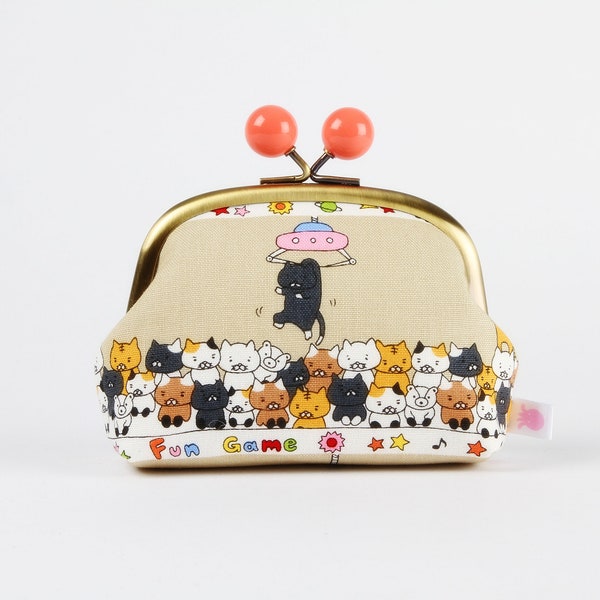 Metal frame coin purse with color bobbles - Cat catcher in beige - Color smile / Kisslock fabric wallet / Kawaii japanese fabric