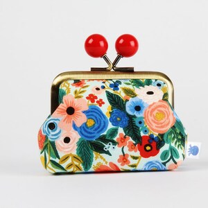 Metal frame coin purse with color bobbles Petite garden party in blue Color mum / Rifle Paper / kisslock fabric wallet / red flowers image 2