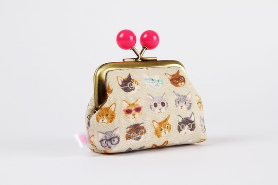 Metal frame coin purse with color bobbles - Mini cats with glasses on off white - Color mum / Kawaii japanese fabric / Kisslock change pouch