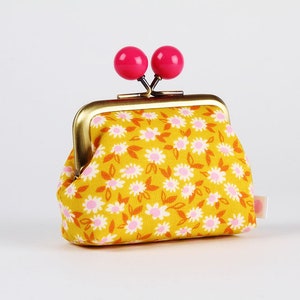 Metal frame coin purse with color bobbles - Morning in goldenrod  - Color mum / Kisslock fabric wallet / Clasp purse / Melody Miller