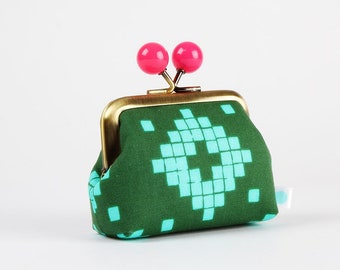 Metal frame coin purse with color bobbles - Tiles in green - Color mum / Geometric pattern / Kisslock fabric wallet / Alexia Abegg