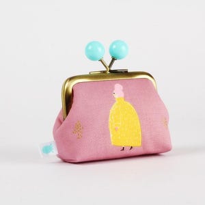 Metal frame coin purse with color bobbles - Coat ladies lilac - Color mum / Piet and Kees / Cotton and Steel / Kisslock fabric wallet