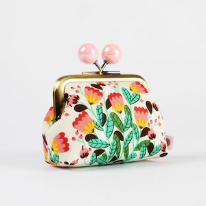 Metal frame coin purse with color bobbles - Magnolia white - Color mum / kisslock fabric pouch / Green orange red pink flowers / A