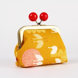 Metal frame coin purse with color bobble - Cranes in yellow - Color dad / Kisslock fabric wallet / Rashida Coleman / white birds pink red