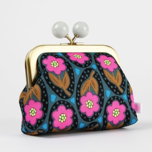 Metal frame coin purse with color bobble - Giggle in indigo - Color dad / Kisslock fabric wallet / Anna Maria Horner / pink flowers