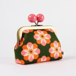 Metal frame coin purse with color bobble - Cherry blossom in green - Color dad / Kisslock fabric wallet / Jen Hewett / khaki orange