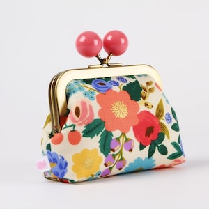 Metal frame coin purse with color bobble - Vintage blossom cream metallic - Color dad / Kisslock fabric wallet / Rifle Paper Co.
