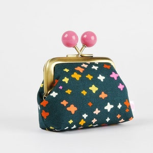 Metal frame coin purse with color bobbles - It's a plus in peacock - Color mum / Kiss lock fabric wallet / blue pink yellow crosses