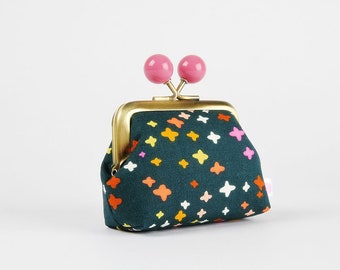 Metal frame coin purse with color bobbles - It's a plus in peacock - Color mum / Kiss lock fabric wallet / blue pink yellow crosses