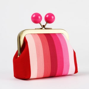 Metal frame coin purse with color bobble - Chrsitmas candy stripes - Color dad / Rainbow patchwork / kisslock fabric wallet