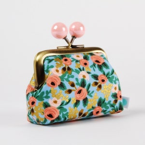 Metal frame coin purse with color bobbles - Rosa in chambray metallic - Color mum / Rifle Paper Co fabric / Kisslock wallet / blue peach