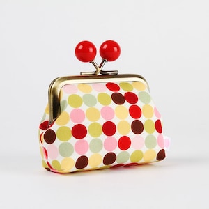 Metal frame coin purse with color bobbles - Dotties in pink - Color mum / Kiss lock fabric pouch / red pink yellow green brown dots