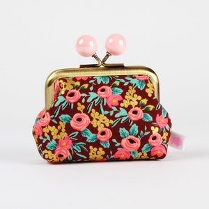 Metal frame coin purse with color bobbles - Rosa in burgundy metallic - Color mum / Rifle Paper Co / Pink roses mint green gold flowers