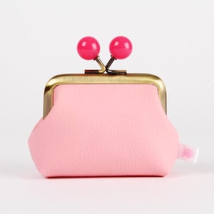 Metal frame coin purse with color bobbles - Light pink - Color mum in textured faux leather / Kisslock wallet