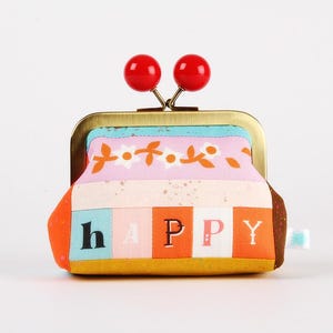 Metal frame coin purse with color bobble - Poor but happy - Color dad / Kisslock fabric wallet / One of a kind patchwork purse
