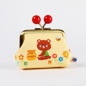 Metal frame coin purse with color bobbles - Honey bear in yellow - Color mum / Kisslock fabric wallet / Kawaii japanese fabric