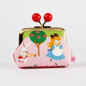 Metal frame coin purse with color bobbles - Run Alice, run - Color mum / Kisslock wallet / Alice in Wonderland japanese fabric