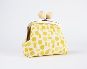 Metal frame clutch bag - Shades in yellow - Color wooden bobble purse /  Kisslock cosmetic case / Clasp fabric pouch / Ellen Baker