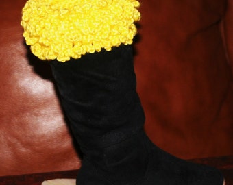 CROCHET PATTERN - The Curly Top Boot Cuff --Make it for children and adults.. Party-- Party    --Put some fun in your boot