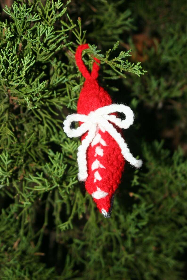 CROCHET PATTERN Ice Skate Christmas Ornament image 3