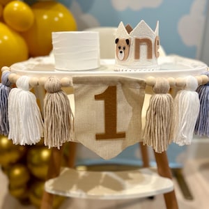 Bear 1st Birthday Highchair Banner Crown, Bear Birthday Banner, Bear Birthday Crown, Cake Smash Bear Banner, Cale Smash Bear Prop