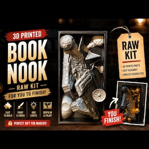 Op de afbeelding: Een 3D-geprinte boekenhoek raw kit, met een gedetailleerd ruimteschipontwerp. De kit bevat 3D-geprinte onderdelen voor eenvoudige montage, verf en afwerking. De tekst "Book Nook" en "Raw Kit" is inbegrepen.