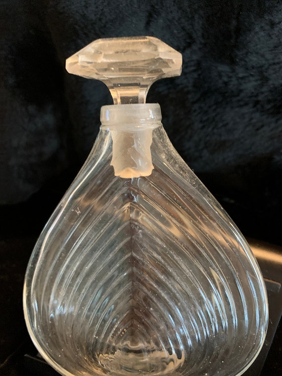 Empty Guerlain perfume bottle - image 3