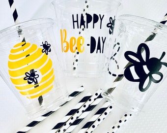 Happy bee day birthday first birthday plastic disposable cups lid and paper straw included 12 ounce bumble bee plastic party favor cups