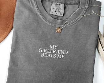 Camiseta Comfort Colors® "Mi novia me gana", divertida camiseta de novio