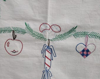 Weihnachtliche Tischdecke Stickdatei