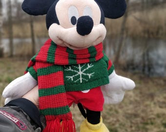 Peluche navideño de Mickey Mouse