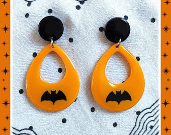 60s Bat Drop Earrings: Retro Halloween Jewelry