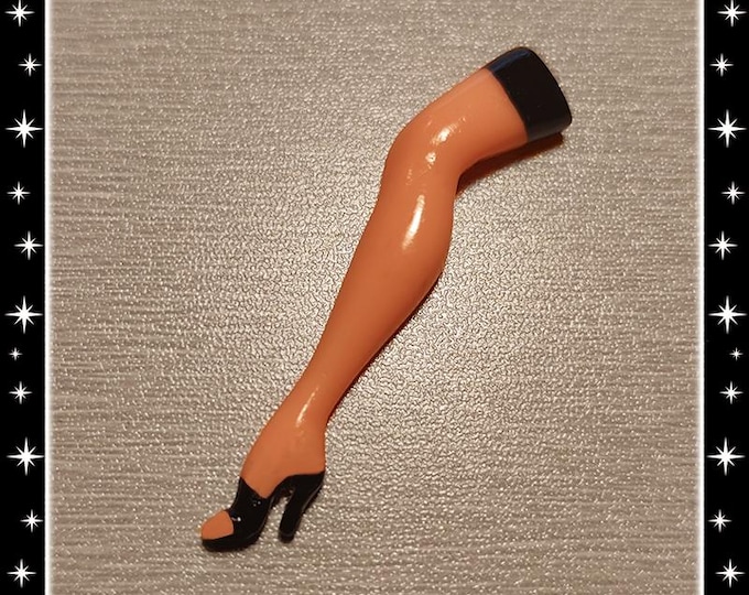 Pinup Leg and Mule - Brooch - Pinup Leg Brooch - Leg Brooch - Pinup Brooch - Legs Jewelry - Legs Brooch - Novelty Brooch - Glitter Paradise®