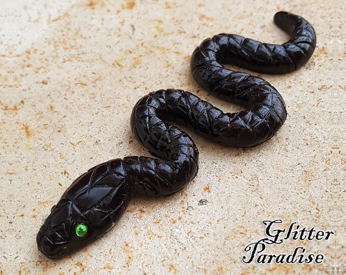 Salem's Snake - Brooch - Snake Priestess -  Black Magic - Wicca - Witchcraft - Salem Witch - Neo-paganism - Witchery - Glitter Paradise®