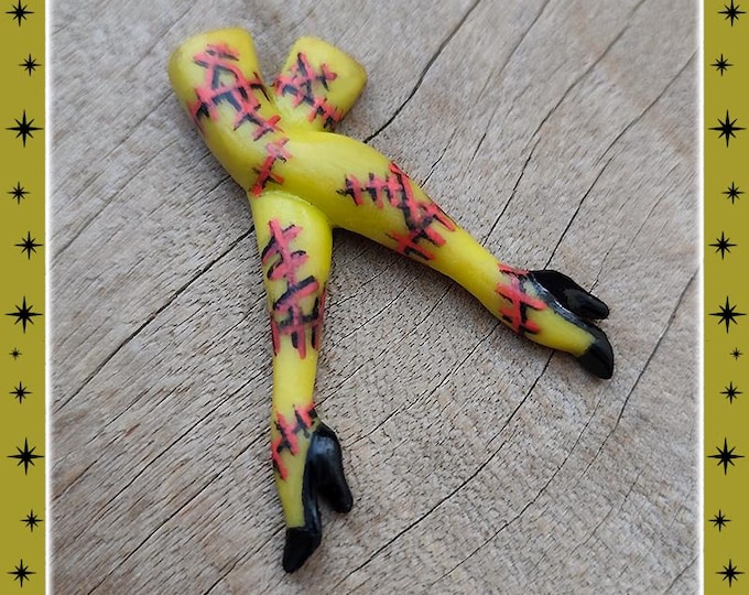 Zombie Pinup Legs - Brooch - Pinup Legs Brooch - Legs Brooch - Zombie Legs Brooch - Undead Jewelry - Zombie Jewelry - Glitter Paradise®