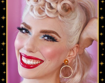 Marilyn Hoops Slim Gold - Oorbellen - Hoops & Domes - Barbie Hoops - Pinup Hoops Oorbellen - Jaren 50 Retro Hoops Oorbellen - Glitter Paradise®