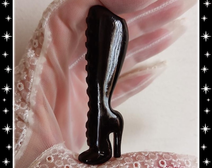Vintage Fetish Boots - Brooch - Vintage Sleaze - Fetish Shoes - 40s Fashion - High Heels - Boots Fetish - Novelty Brooch - Glitter Paradise®