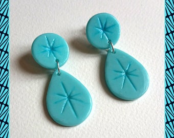 Carved Fakelite Dôme Drop Earrings: Mid-Century Modern Style