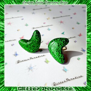 Confetti Lucite Atomic Boomerang Earrings Glitter Boomerangs Mid-Century Modern Retro Earrings Pinup Earrings Glitter Paradise® Green